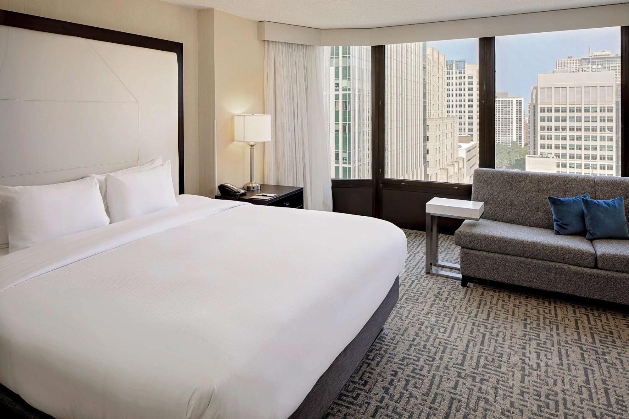 Doubletree By Hilton Chicago Magnificent Mile Otel Dış mekan fotoğraf